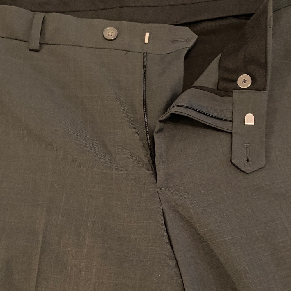 Izod Men's Dress Pants - Black